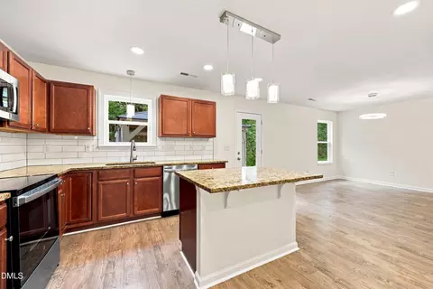 Kitchen - 1026 Statler Dr, Durham, NC 27703 photo 4 of 5