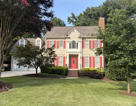 107 Lulworth Ct, Cary, NC 27519