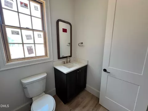 Bath - 1320 Eldon Cir, Durham, NC 27707 photo 3 of 9