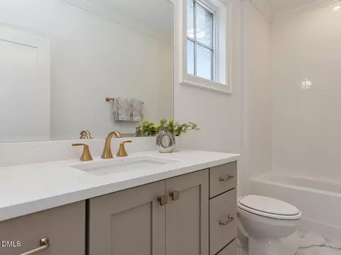 Bath - 1330 Eldon Cir, Durham, NC 27707 photo 4 of 7
