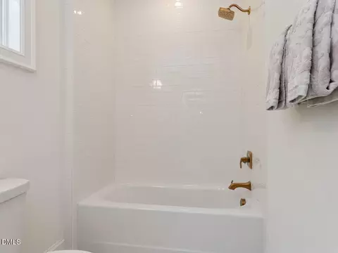 Bath - 1330 Eldon Cir, Durham, NC 27707 photo 5 of 7
