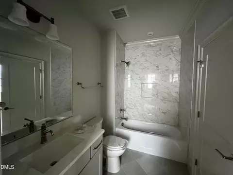 Bath - 1324 Eldon Cir, Durham, NC 27707 photo 6 of 14