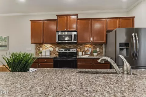 Kitchen - 3336 Althorp Dr, Raleigh, NC 27616 photo 4 of 9