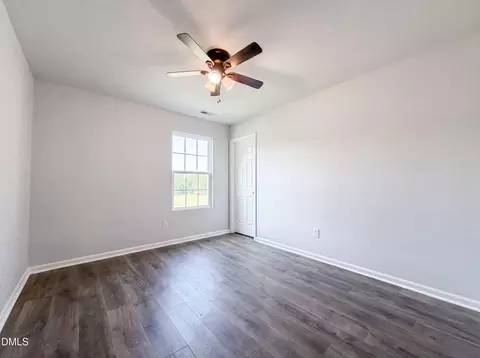 Bedroom - 3524 Nc 27, Coats, NC 27521 photo 3 of 3