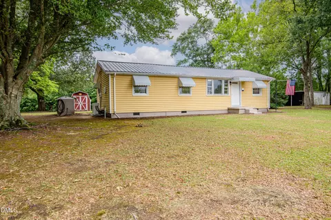 407 Conwell Rd, Pleasant Hill, NC 27866