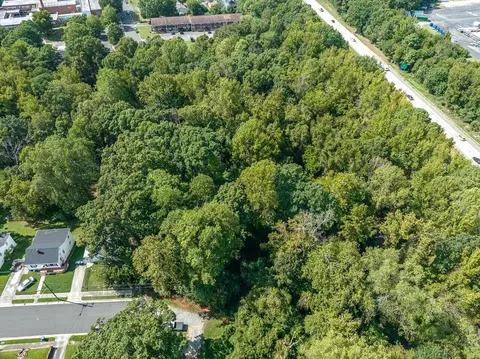 600 Bernice St, Durham, NC 27703 photo 3