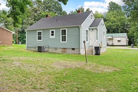 Exterior - 426 Mitchell St, Henderson, NC 27536 photo 3 of 4