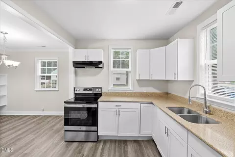 Kitchen - 426 Mitchell St, Henderson, NC 27536 photo 2 of 3