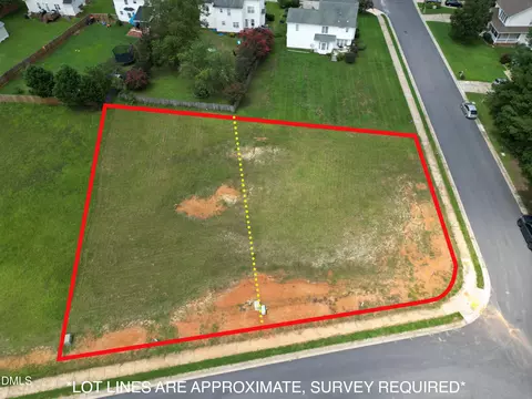 200 Winding Wood Dr, Clayton, NC 27520