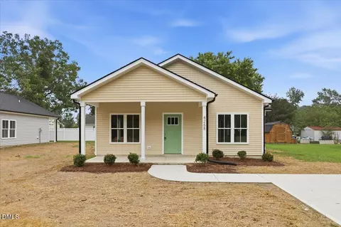 4268 Ellis Ave, Farmville, NC 27828