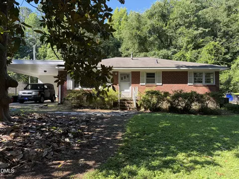 12 S Circle Dr, Chapel Hill, NC 27516