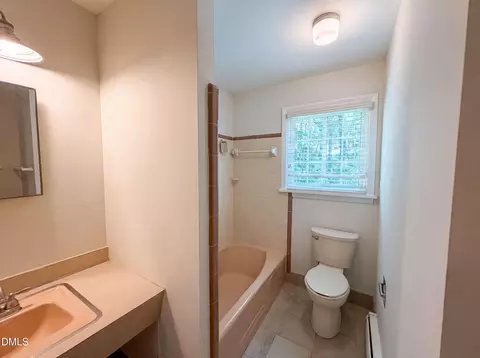 Bath - 810 Beaver Dam Rd, Raleigh, NC 27607 photo 2 of 3