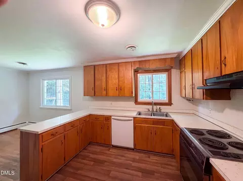 Kitchen - 810 Beaver Dam Rd, Raleigh, NC 27607 photo 2 of 2