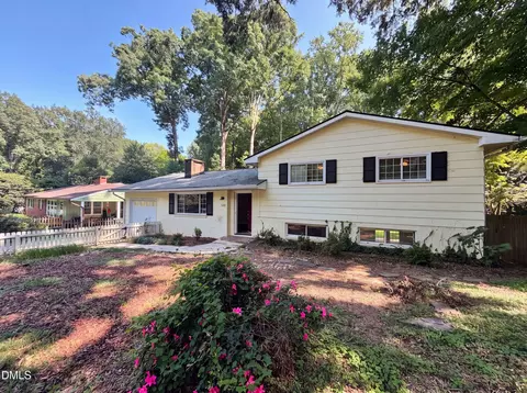 Exterior - 810 Beaver Dam Rd, Raleigh, NC 27607 photo 2 of 3