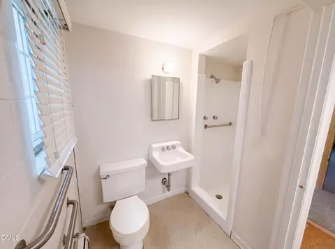 Bath - 810 Beaver Dam Rd, Raleigh, NC 27607 photo 1 of 3