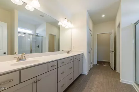 Bath - 165 Democracy Dr, Smithfield, NC 27577 photo 1 of 1
