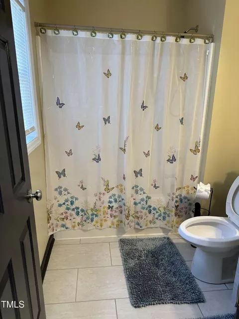 Bath - 312 End Ave, Durham, NC 27703 photo 1 of 2
