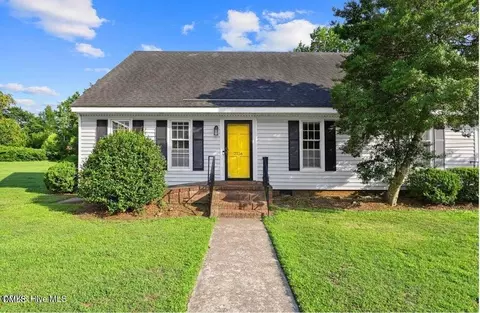 2234 N Nash Pl N, Wilson, NC 27896
