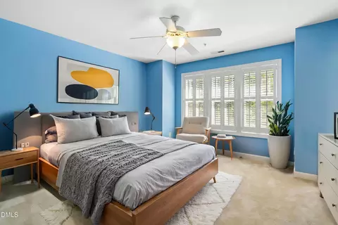 335 Rose Walk Ln, Carrboro, NC 27510