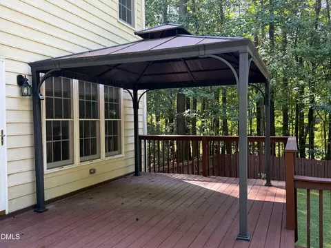 Exterior - 7301 Lakefall Dr, Wake Forest, NC 27587 photo 3 of 5
