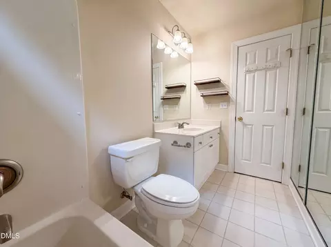 Bath - 7301 Lakefall Dr, Wake Forest, NC 27587 photo 2 of 2