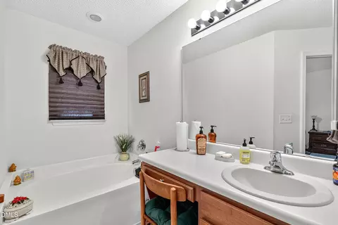 Bath - 5214 Interlock Dr, Raleigh, NC 27610 photo 2 of 4