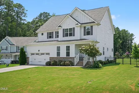 Exterior - 40 Back Gate Ct, Clayton, NC 27527 photo 2 of 4
