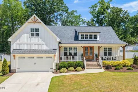462 Lambert Ln, Fuquay Varina, NC 27526