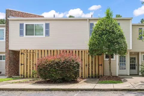 220 Elizabeth St #E4, Chapel Hill, NC 27514