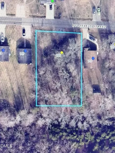 715 Roosevelt St, Mebane, NC 27302