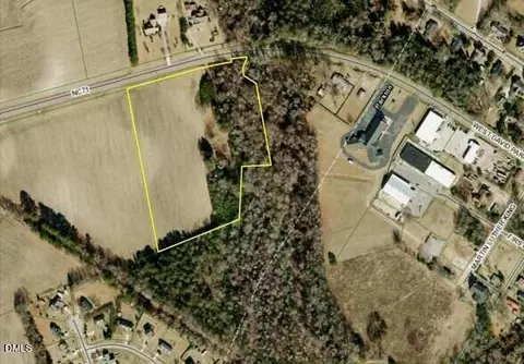 22828 Nc 71 Hwy, Parkton, NC 28371