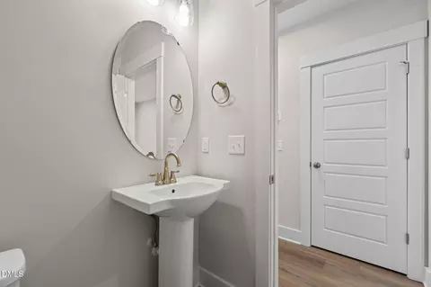 Bath - 530 Plumleaf Ln, Durham, NC 27703 photo 1 of 5