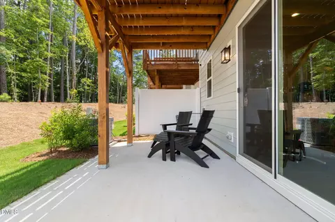 Exterior - 530 Plumleaf Ln, Durham, NC 27703 photo 6 of 9