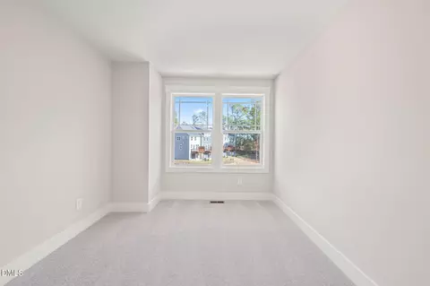 Bedroom - 536 Plumleaf Ln, Durham, NC 27703 photo 6 of 9