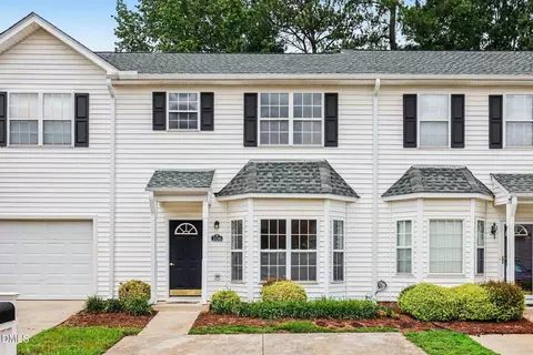 206 Misty Groves Cir, Morrisville, NC 27560