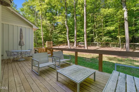 Exterior - 565 Erwin Rd, Durham, NC 27707 photo 3 of 10