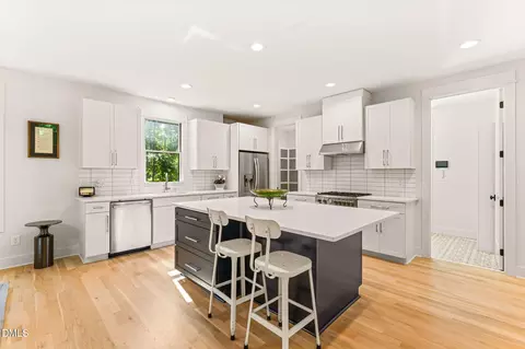 Kitchen - 565 Erwin Rd, Durham, NC 27707 photo 1 of 5