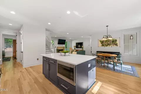 Kitchen - 565 Erwin Rd, Durham, NC 27707 photo 5 of 5