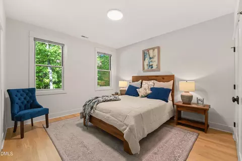 Bedroom - 565 Erwin Rd, Durham, NC 27707 photo 4 of 6