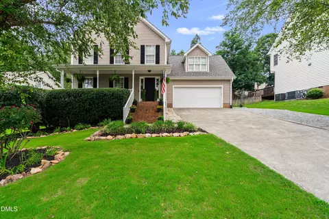 516 Lakeview Ave, Wake Forest, NC 27587