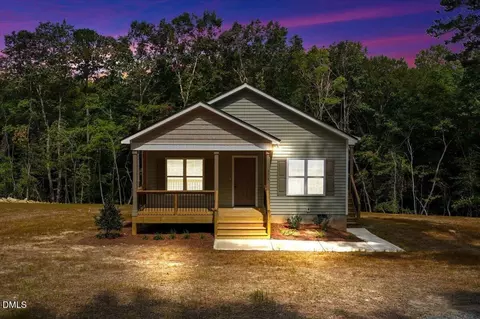 324 Chartres St, Fuquay Varina, NC 27526
