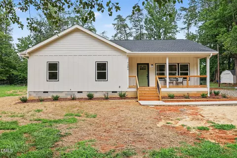 1405 Sundown Dr, Mebane, NC 27302