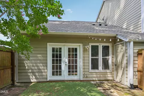 Exterior - 2 Justin Ct, Durham, NC 27705 photo 3 of 4