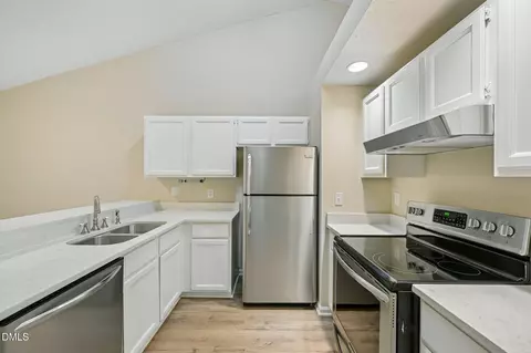 2 Justin Ct, Durham, NC 27705 photo 8