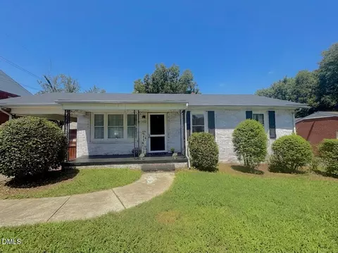 1208 Wallace St, Burlington, NC 27217