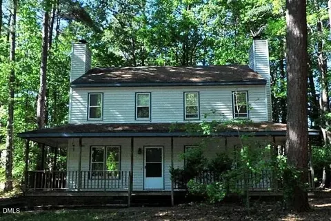 725 Branniff Dr, Cary, NC 27513