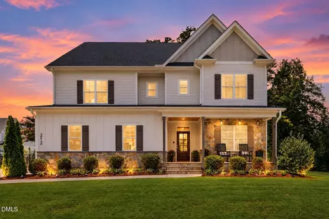 212 Utley Bluffs Dr, Holly Springs, NC 27540
