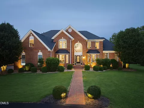 4600 Scottland Dr, Mebane, NC 27302