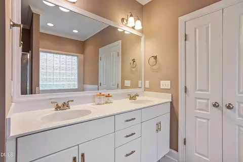 Bath - 1408 Hall Blvd, Garner, NC 27529 photo 4 of 5