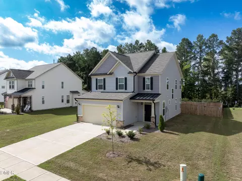 287 Winding Creek Dr, Lillington, NC 27546